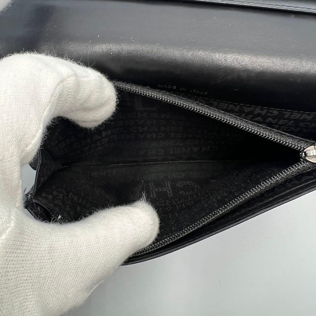 CHANEL マトラッセ ラムスキン ビッグロゴ 二つ折り長財布 黒