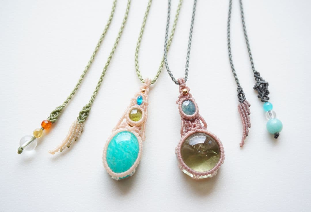 《山霞》グリーンアメジスト　グリーンカイヤナイト　マクラメ　ネックレス