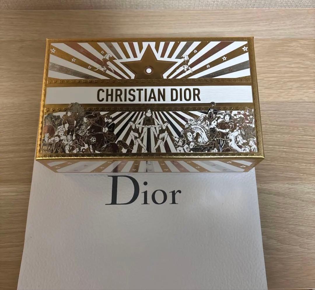 クリスマスコフレCHRISTIAN DIOR ビューティーセット ポーチ付き