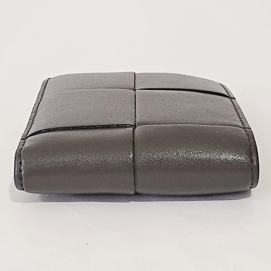 ボッテガヴェネタ 二つ折り財布 カセットウォレット