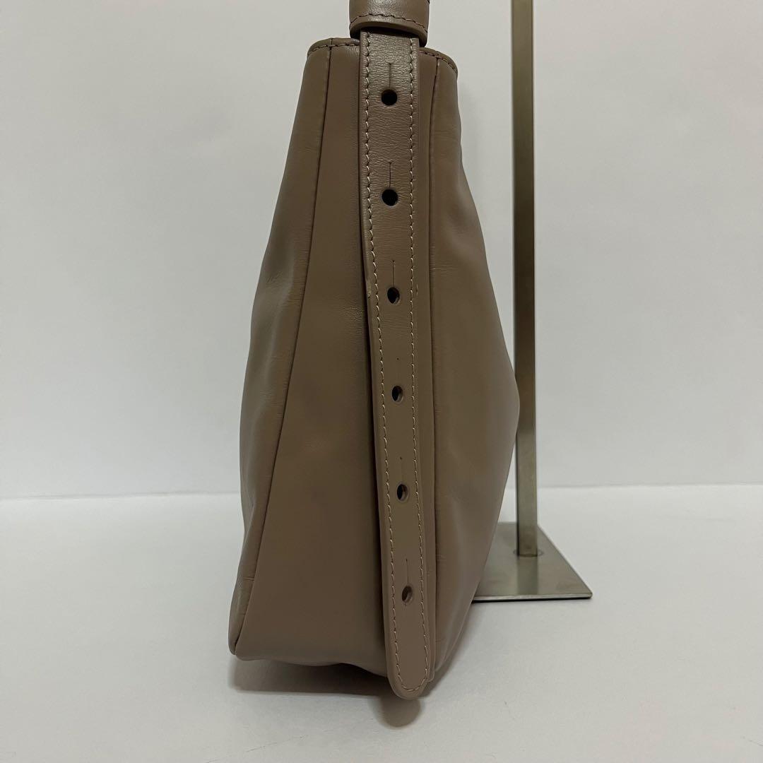 現行モデル✨美品✨フルラ　スフェラ　ワンショルダー　ハンドバッグ　ソフトレザー