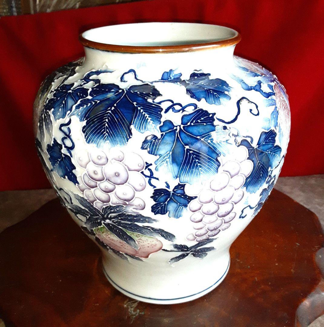 河本礫亭　青華白盛果実文　花瓶 S