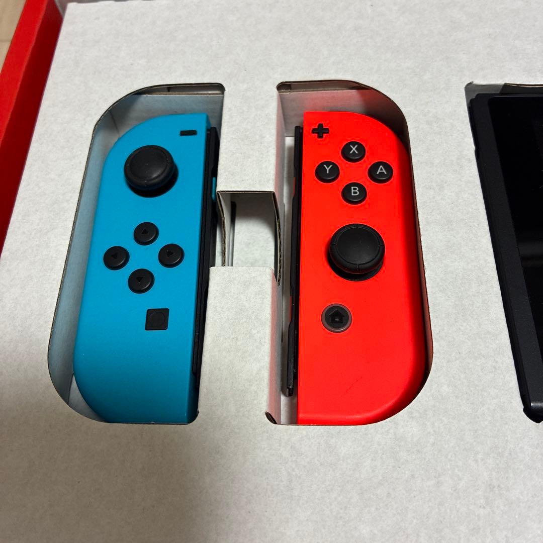 Nintendo switch本体　スタンド　本体ケース microsd付き