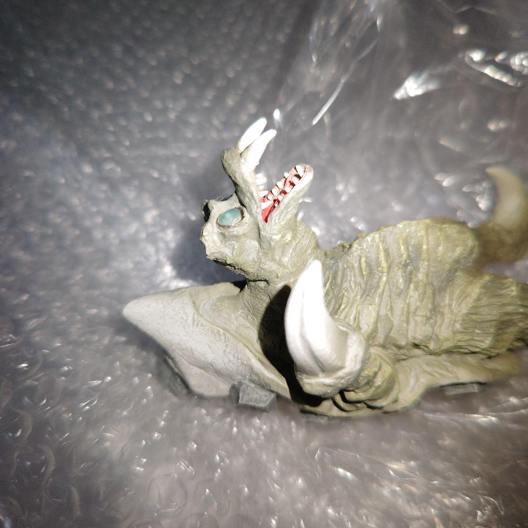 地球防衛軍秘密基地本部　グラナダス　帰ってきたウルトラマン　フィギュア