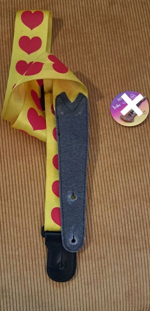 フェルナンデス　hide イエローハート ストラップ