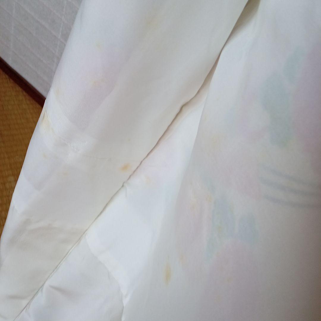 4055未使用美品　紅型　縮緬　中振袖　袷　ベージュで可愛い!