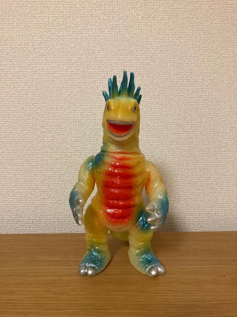 ブルマァク　蓄光　モグネズン