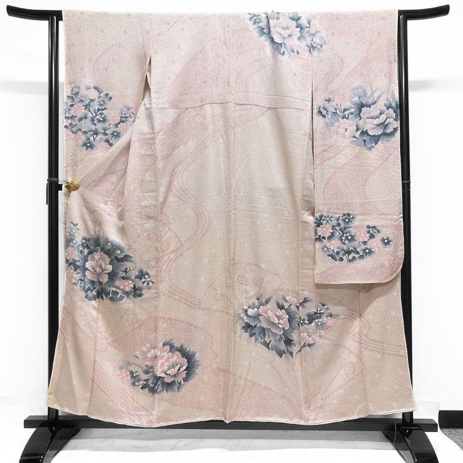 総絞り　牡丹　扇子　菊花　流線　振袖　着物　012a p