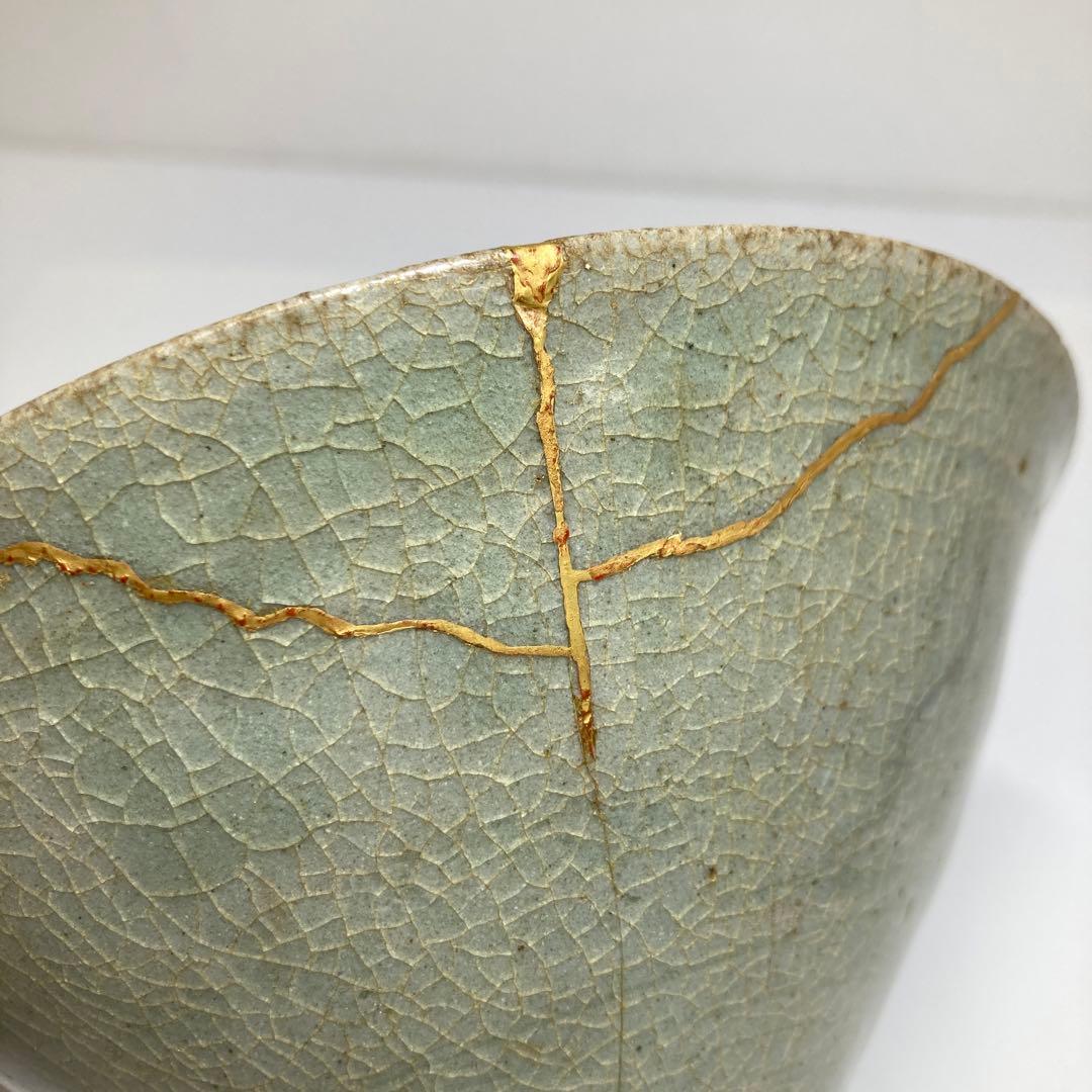 16世紀　高麗青磁陽刻文　幅約16.2㎝　タエオ　東さ7-0331①