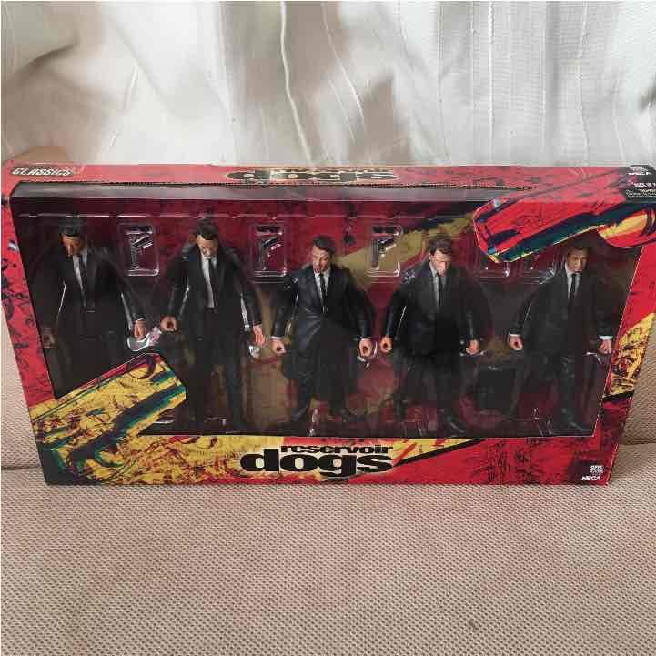 年末年始セール　レザボアドッグス フィギュア　NECA