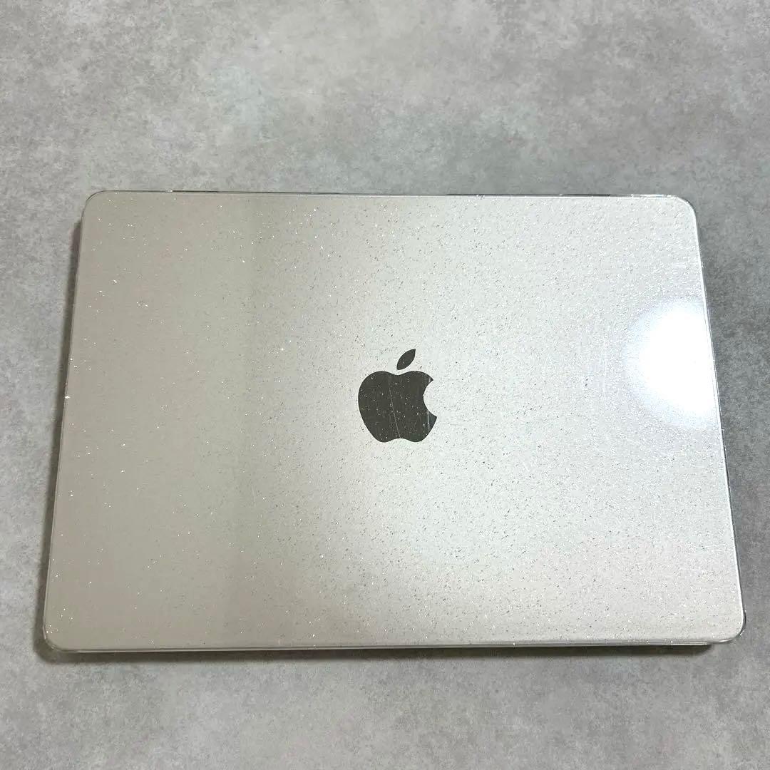 13インチMacBook Air M2チップ　スターライト