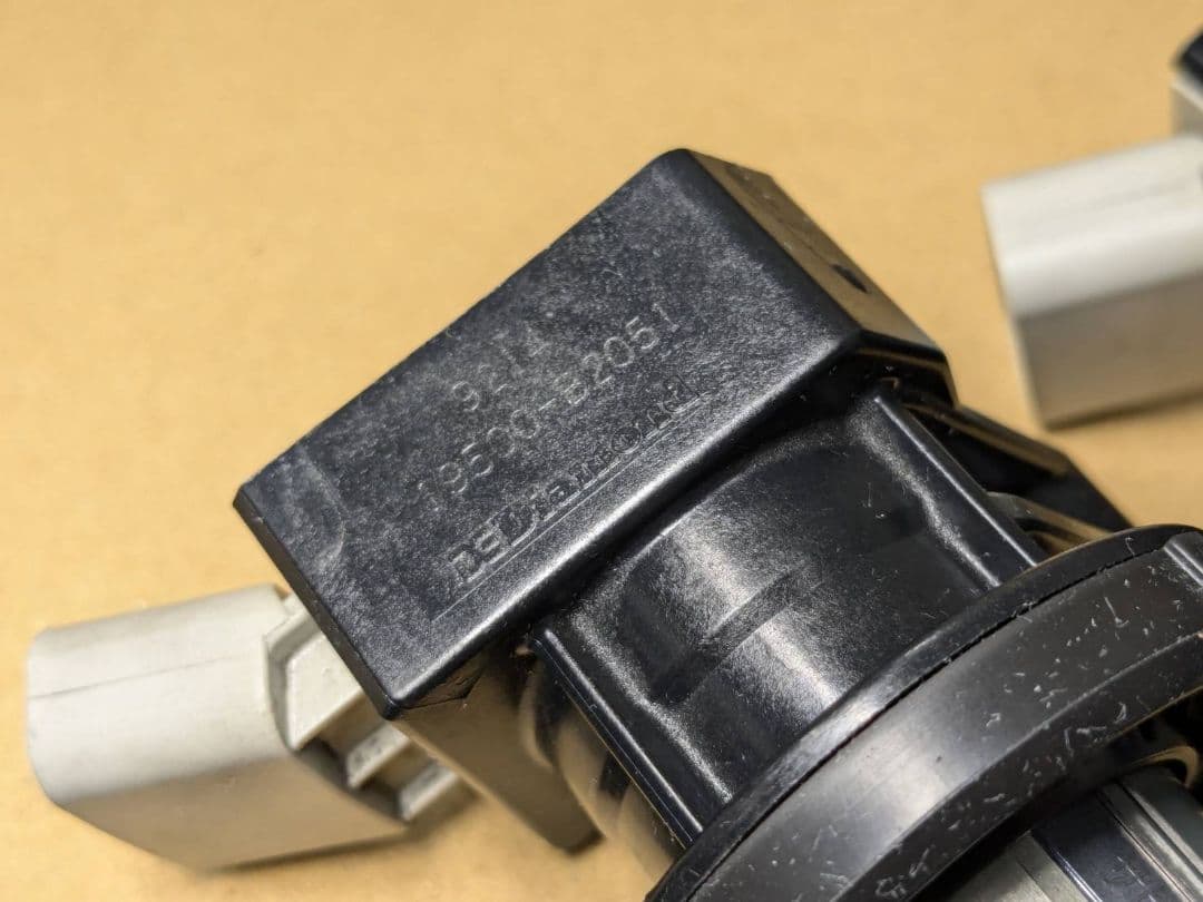 ダイハツミラーハイゼットウェイクイグニッションコイル三個セット　NO24