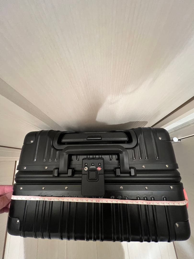 TAKEO KIKUCHI ブラックキャリーケース