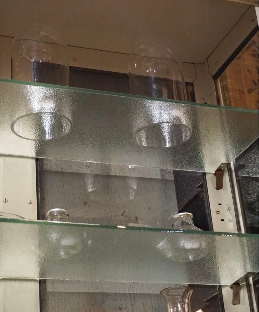 ケビント　ドクターキャビネット　ガラス棚　医療棚　ヴィンテージ