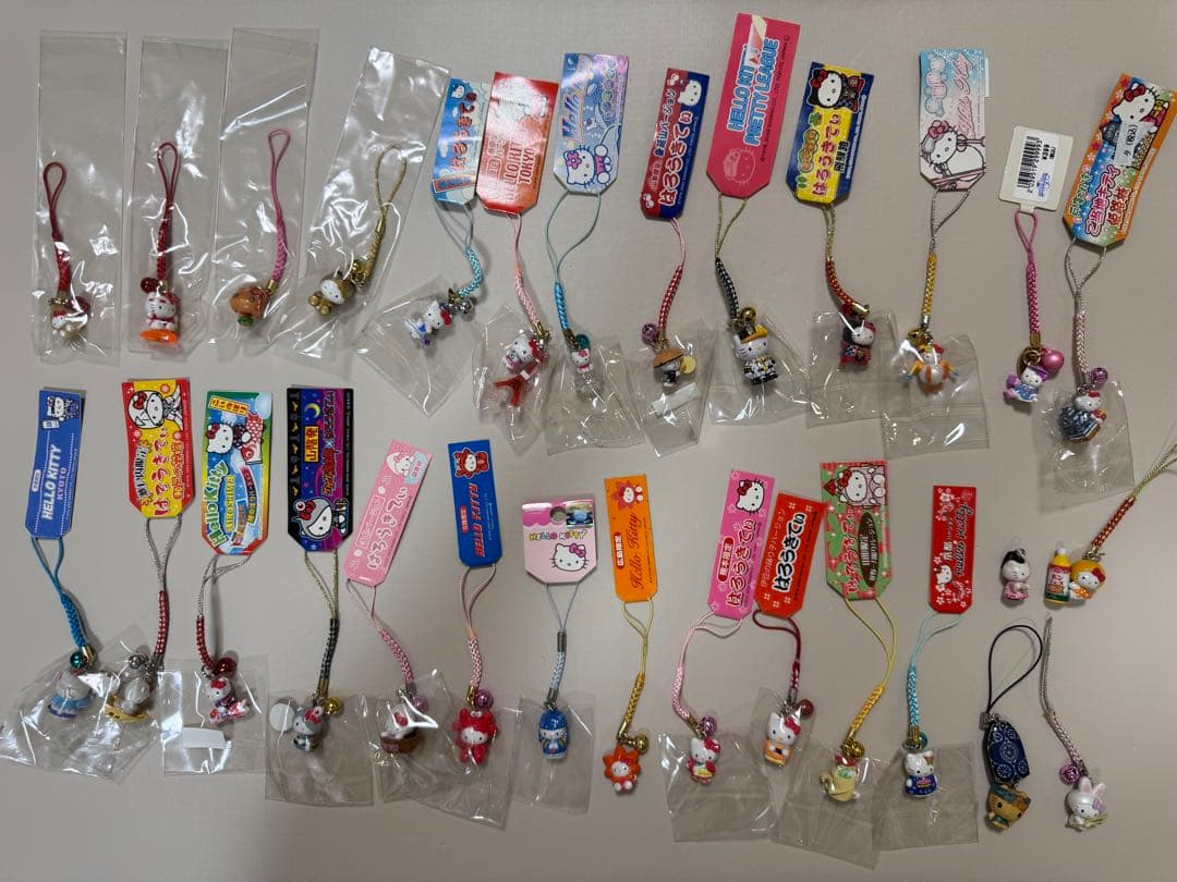 ご当地キティ　まとめ売り　他　285個セット【4495