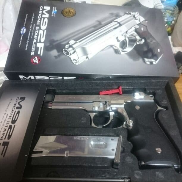 M92F CHROME STAINLESS モデルガン