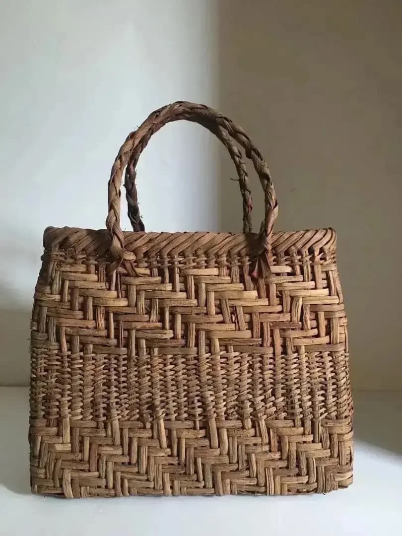 津軽の伝統工芸品 迫力の自然美 山葡萄 籠バック(大) 津軽の手仕事