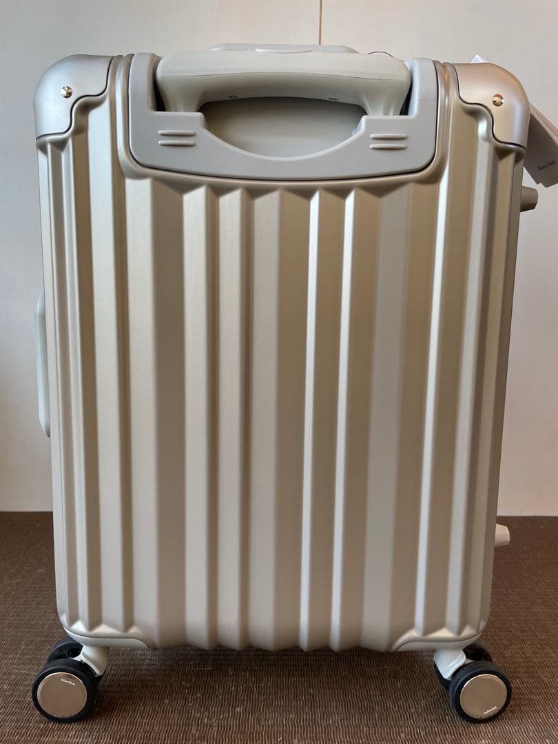 【be】新品未使用 リカルド エルロン ボールト Sサイズ 機内持ち込み