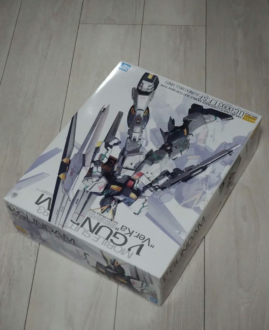 マスターグレード　ニューガンダム　1/100　Ver.Ka 未組み立て
