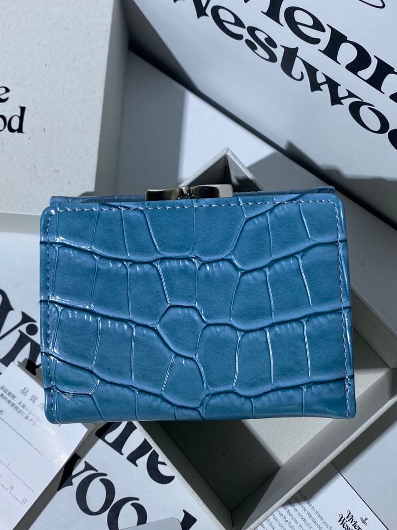 Vivienne Westwood 三つ折り財布 水色