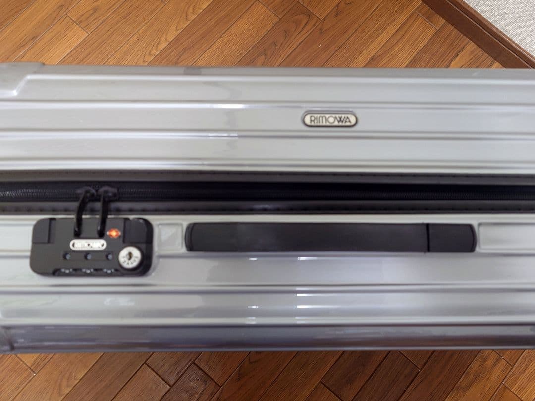 リモワ サルサ 876.63 シルバー 63L 4輪