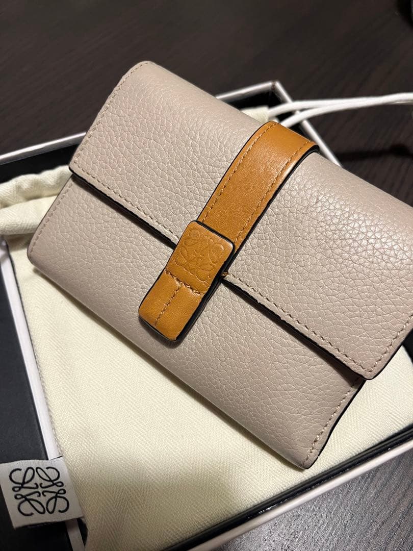 【箱付】ロエベLOEWE スモールバーティカルウォレット