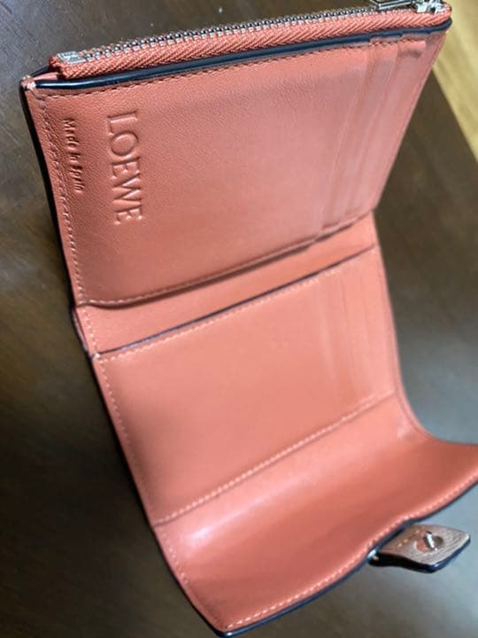 【箱付】ロエベLOEWE スモールバーティカルウォレット