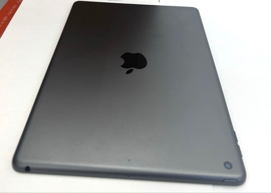 ❸ 美品　iPad 第8世代★ 32G グレー