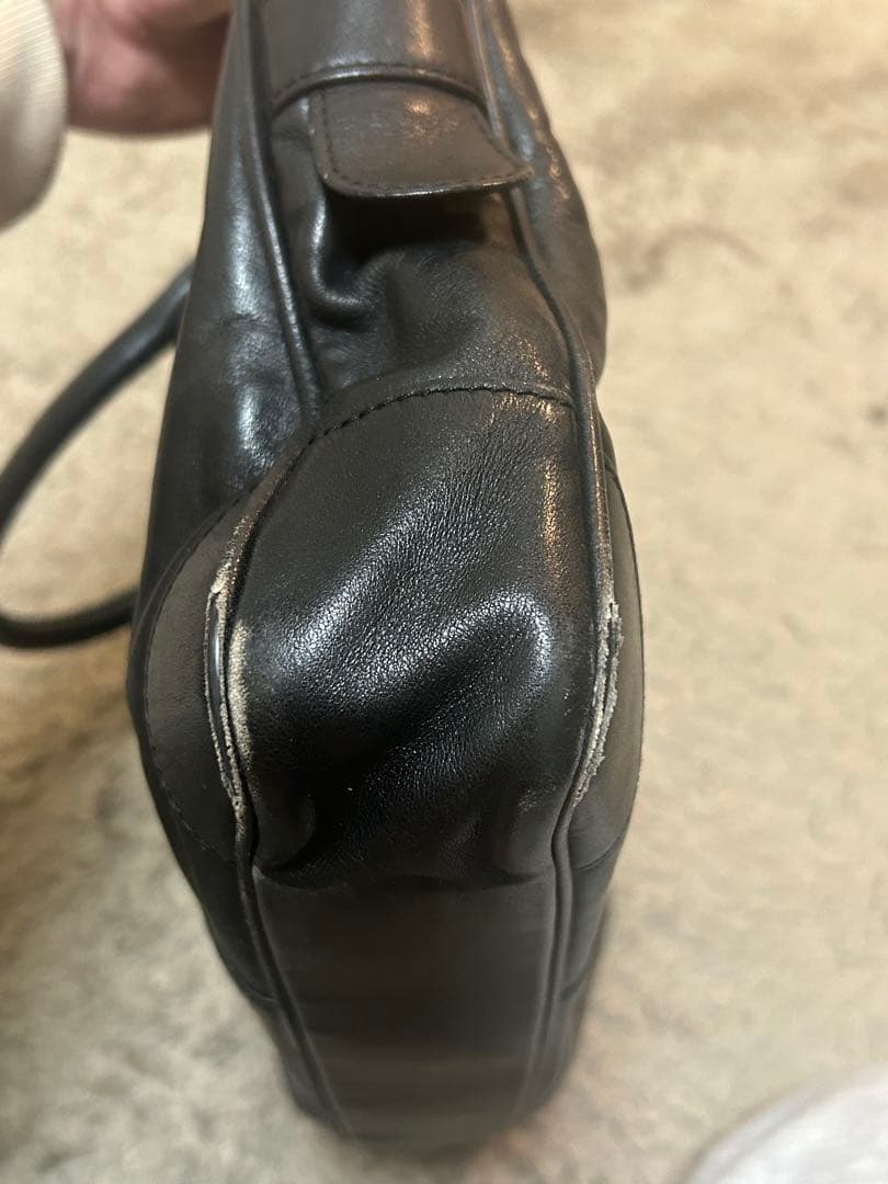 ■LOEWE（ロエベ） /レザー/ ハンドバッグ/ ブラック 黒