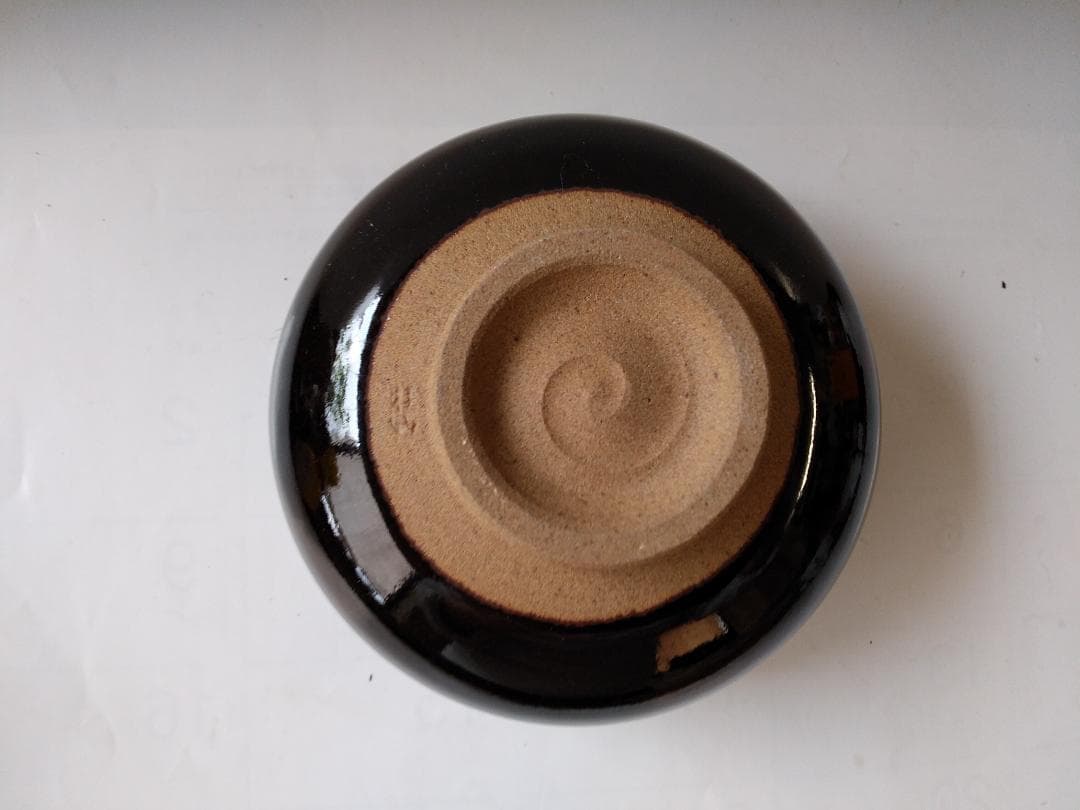 有田焼 桂山窯 田中桂山 茶碗 共箱 栞 茶器 抹茶碗 美品 です。