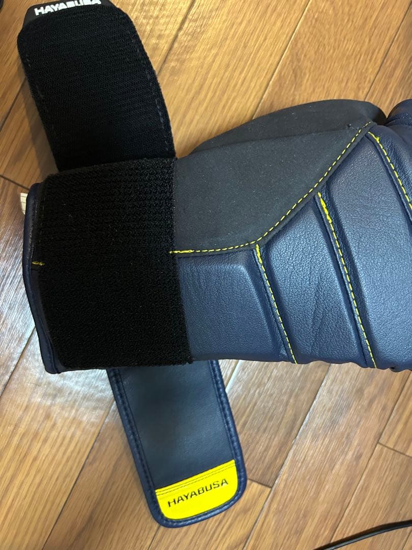 ピッグ　HAYABUSA ボクシンググローブ 12oz ネイビー/イエロー