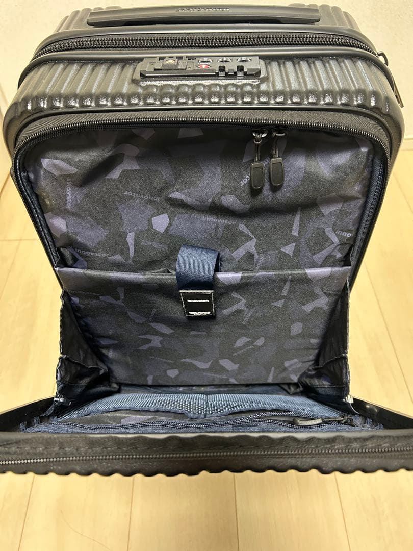 スーツケース Innovator INV50 ジェットブラック38L限定カラー