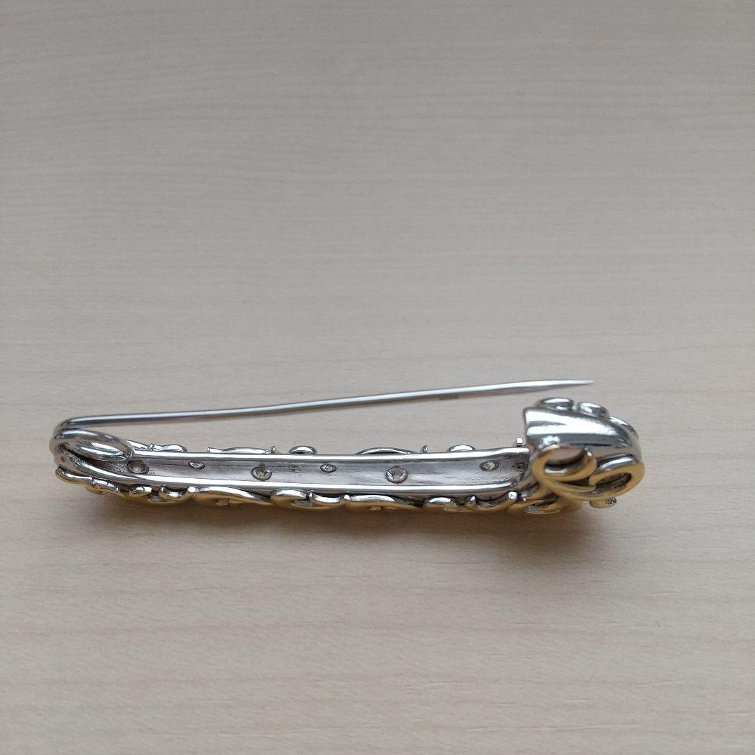 GSTV パラジウムシルバー950天然ホワイトジルコン Miaブローチ