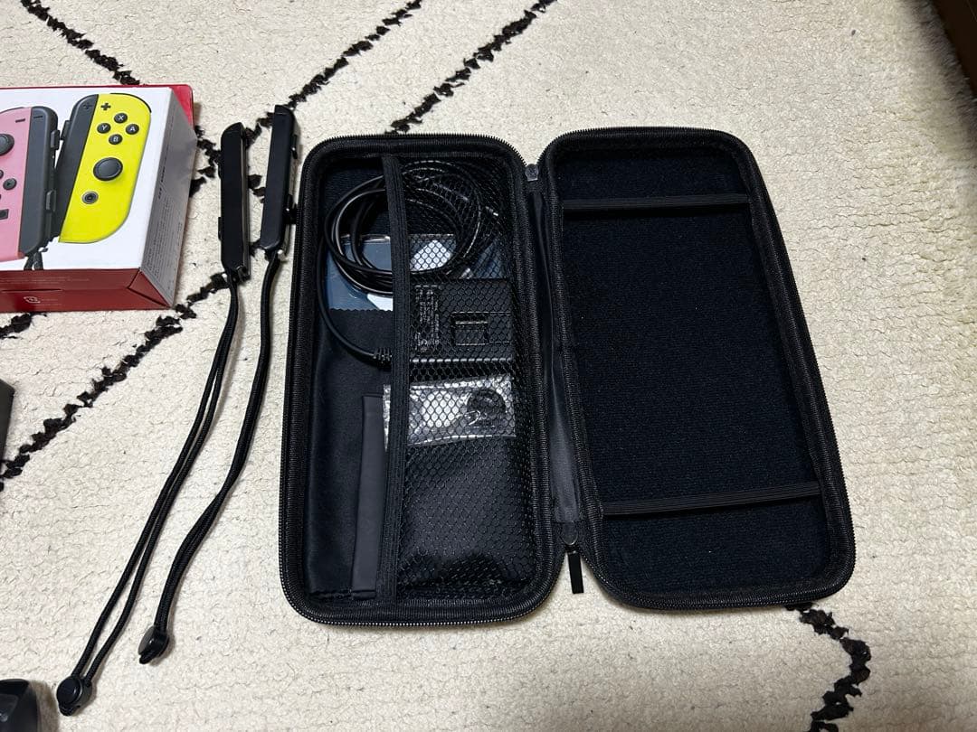Nintendo Switch パステルピンク/パステルイエロー 本体と付属品