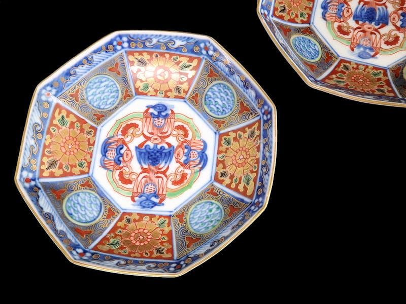 大聖寺伊万里　金襴手　描分　花に青海波八角５寸皿　２枚　D931AS-CRx