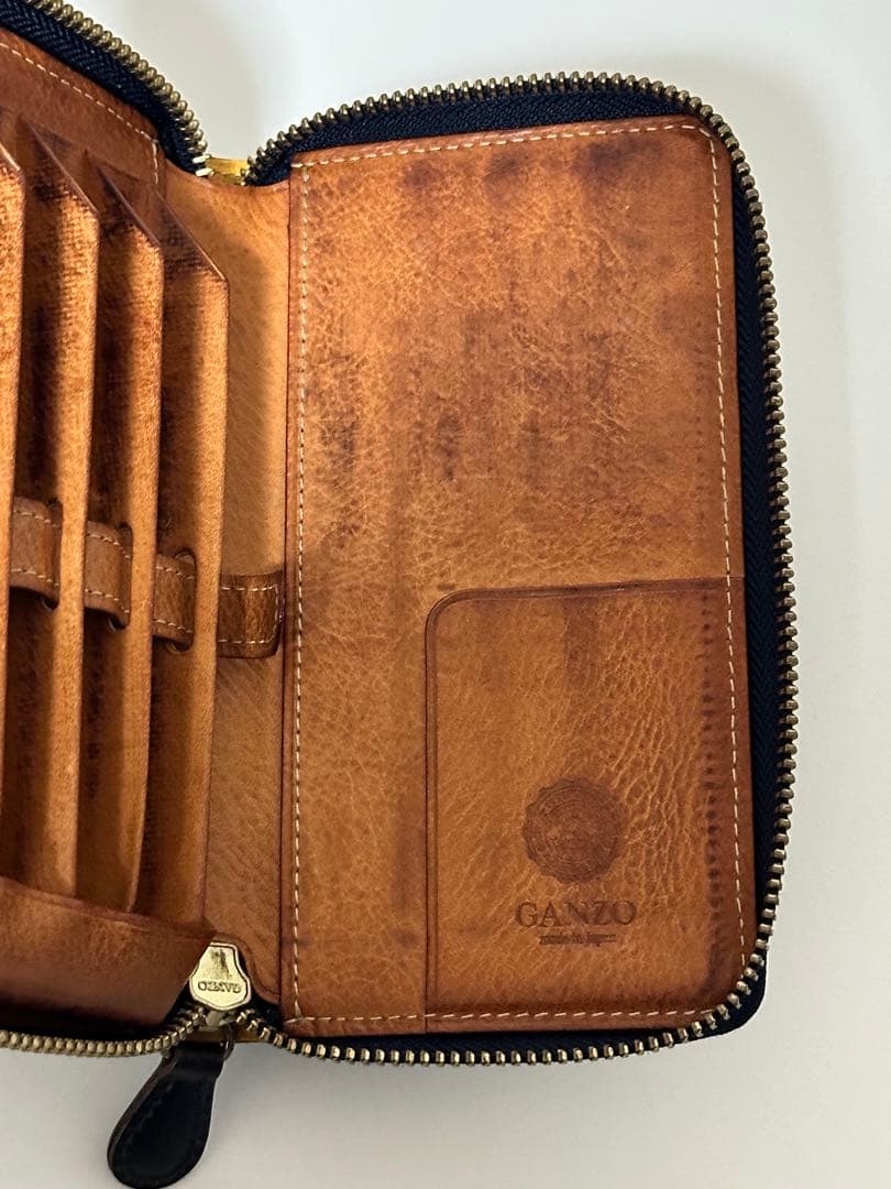 ガンゾ　シンブライドル　ファスナー付き4本差しペンケース