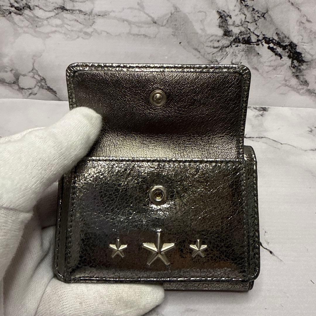 (美品)大人気、ジミーチュウ、折財布、3つ折、オールレザー、スタッズ、メタリック