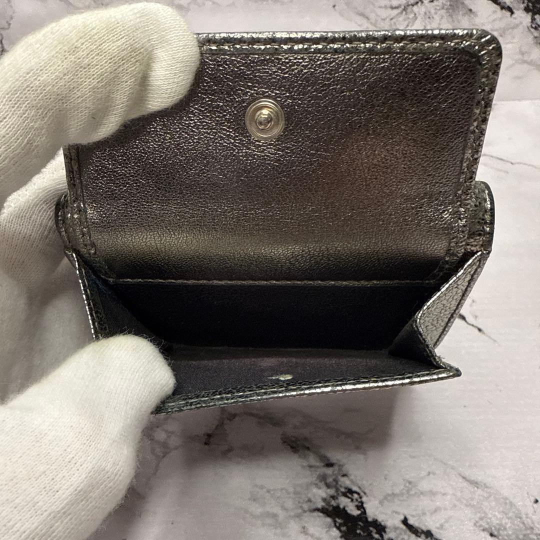 (美品)大人気、ジミーチュウ、折財布、3つ折、オールレザー、スタッズ、メタリック
