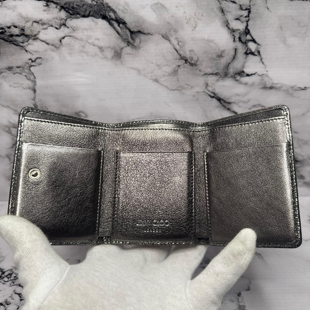 (美品)大人気、ジミーチュウ、折財布、3つ折、オールレザー、スタッズ、メタリック