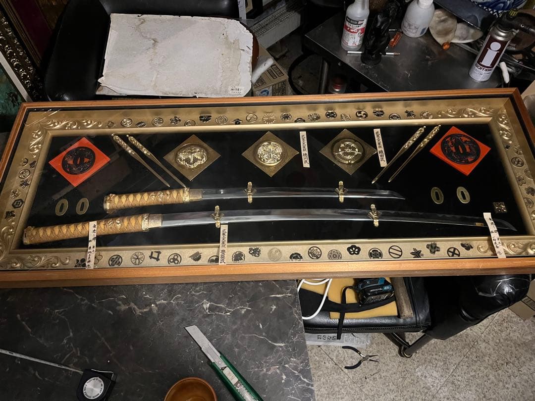 日本刀模造刀額飾り 、模造刀額飾り 武家三大家家紋付き 、徳川 、織田 、豊臣