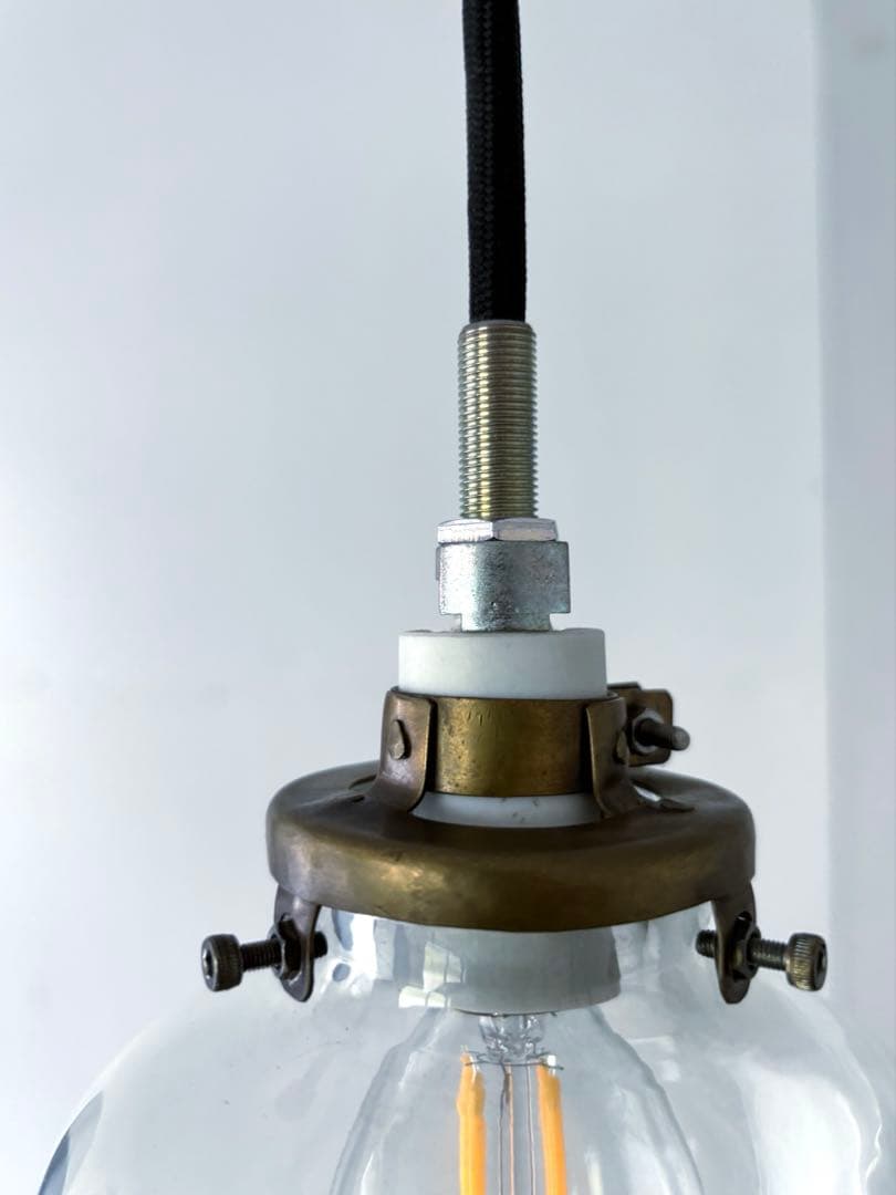 左藤玲朗（左藤吹きガラス工房）ガラスランプシェード