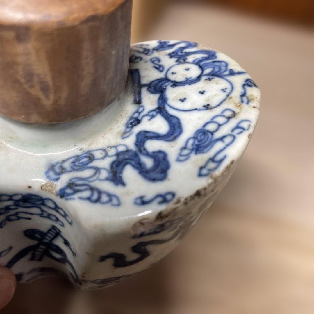 古染付分銅型茶壷　箱付