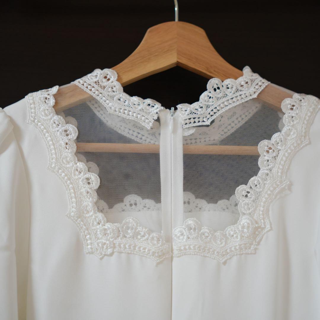 レトロ風ウェディングドレス(袖あり)