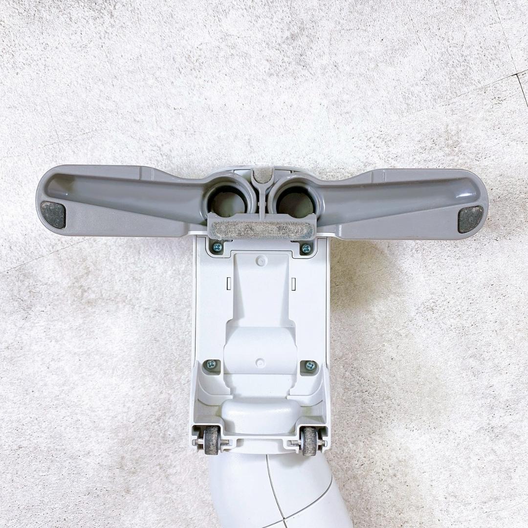 Panasonic 充電式掃除機 MC-NS70F 2023年製