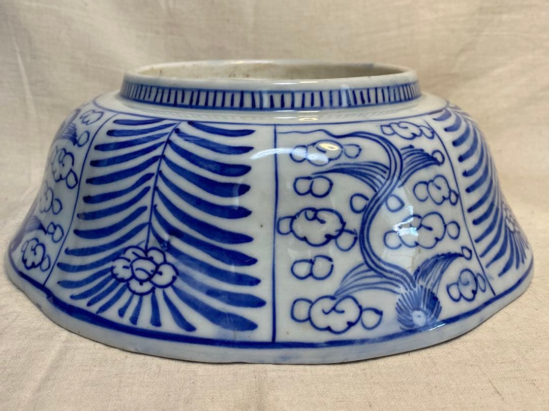 伊万里　古伊万里　染付　ベロ藍　花の図　蝶の図