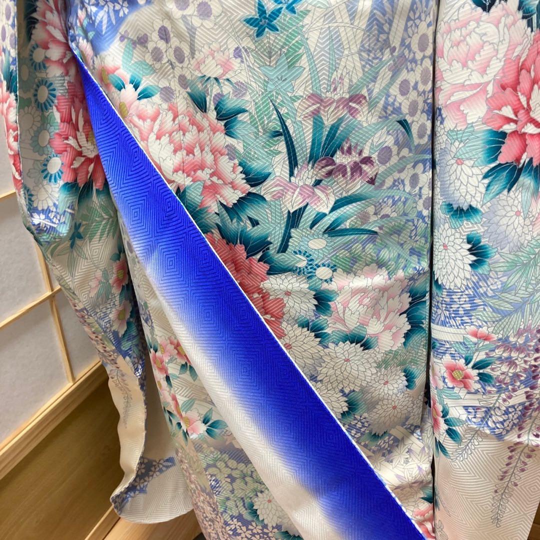 ［9772］振袖 4点セット 牡丹草花 逸品 白 成人式 卒業式 正絹 着物 袷