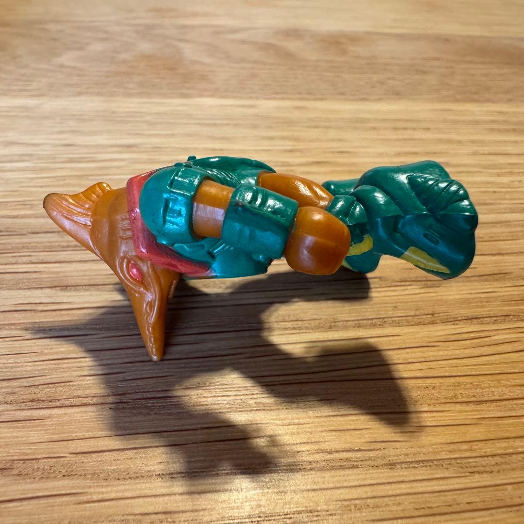 ビーストフォーマー　レーザービースト　78 海上攻撃隊長　スパークシャーク