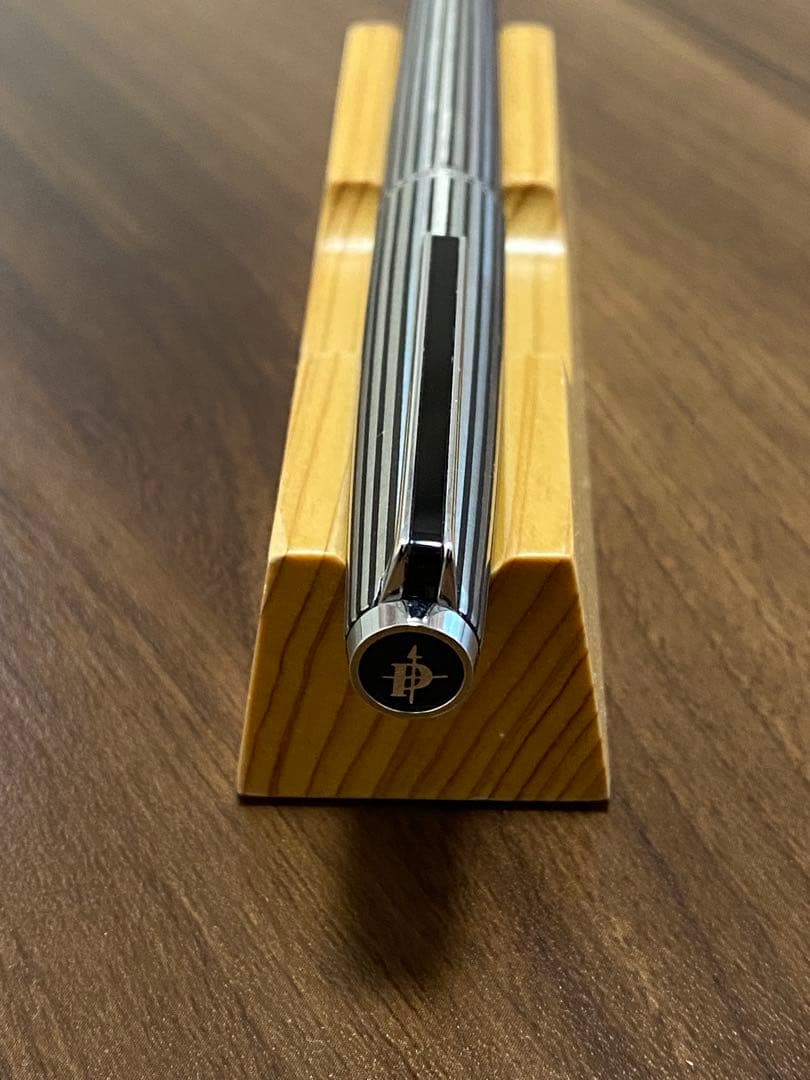 d*3様 パイロット pilot custom ストライプ蝕刻 万年筆 18K-