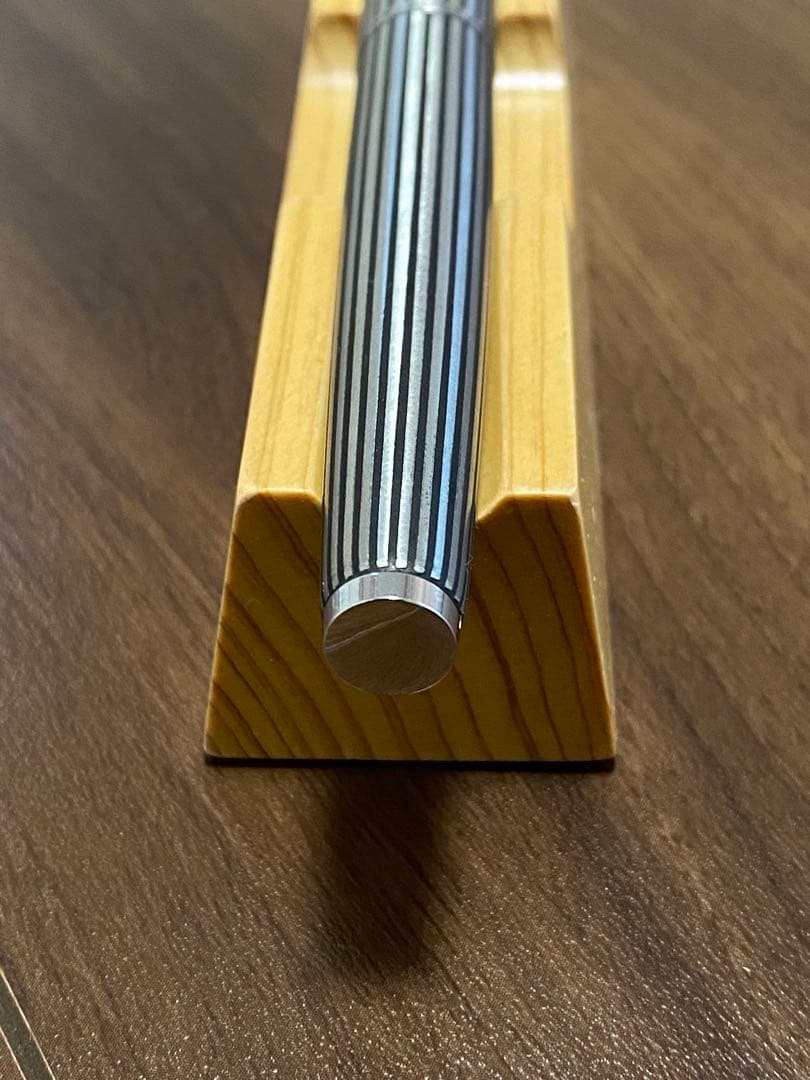 d*3様 パイロット pilot custom ストライプ蝕刻 万年筆 18K-