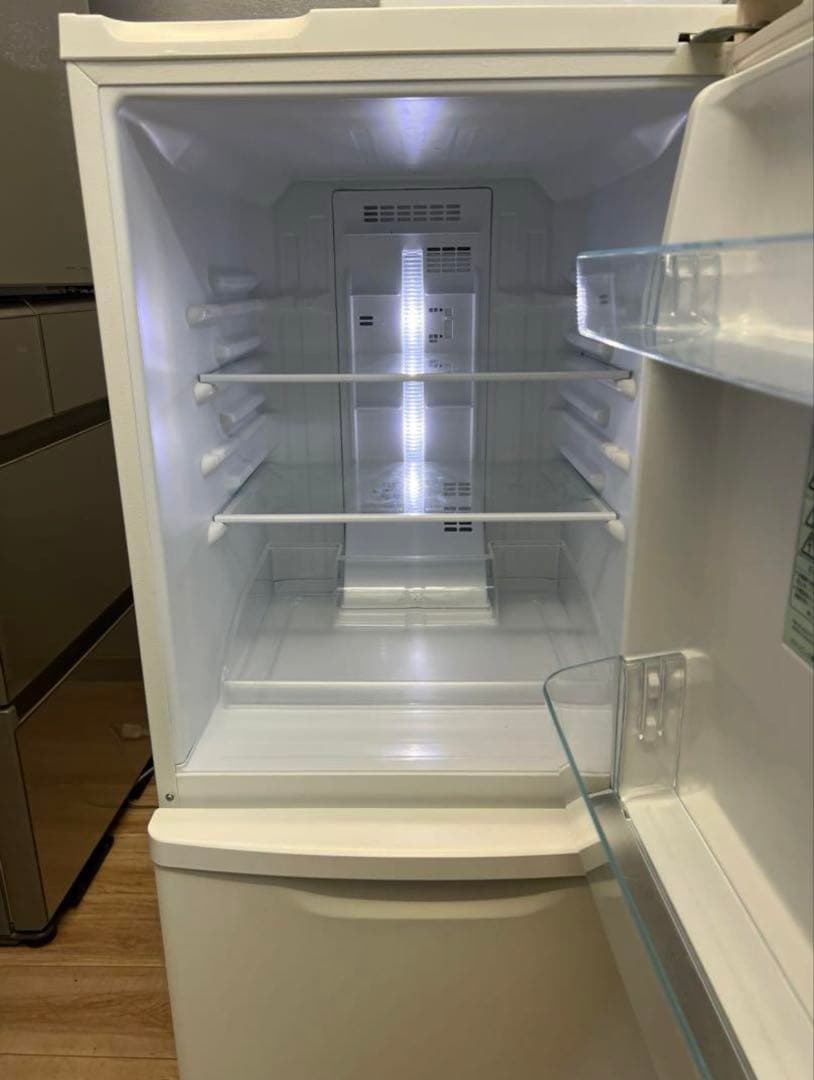 【土日のみ半額】Panasonic 冷蔵庫 ホワイト 右開き（2020年製）